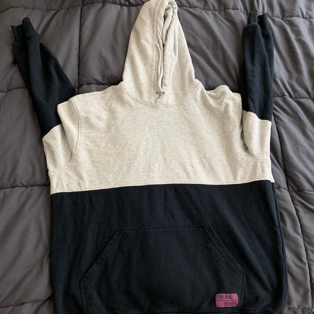 H&M Color Block Sweatshirt